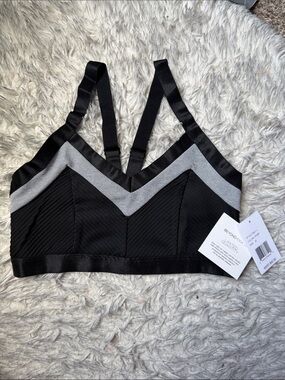 Beyond Yoga Black and Silver Chevron Sports Bralette